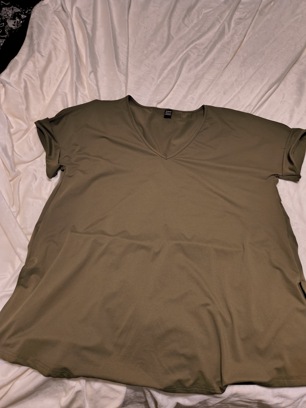 SHEIN Olive V-Neck Short Sleeve Tee